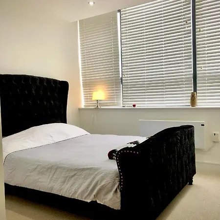 Serenity Suite Haywards Heath Exterior photo